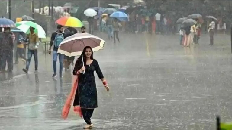 हरियाणा के कई जिलों में गरज चमक के साथ भारी बारिश: Weather today